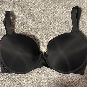 VICTORIAS SECRET Black Bra 38D